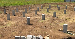 Фундамент на забивных жб сваях под ключ в Вятских Полянах - фундамент из забивных железобетонных свай цена от 3098 руб/м2